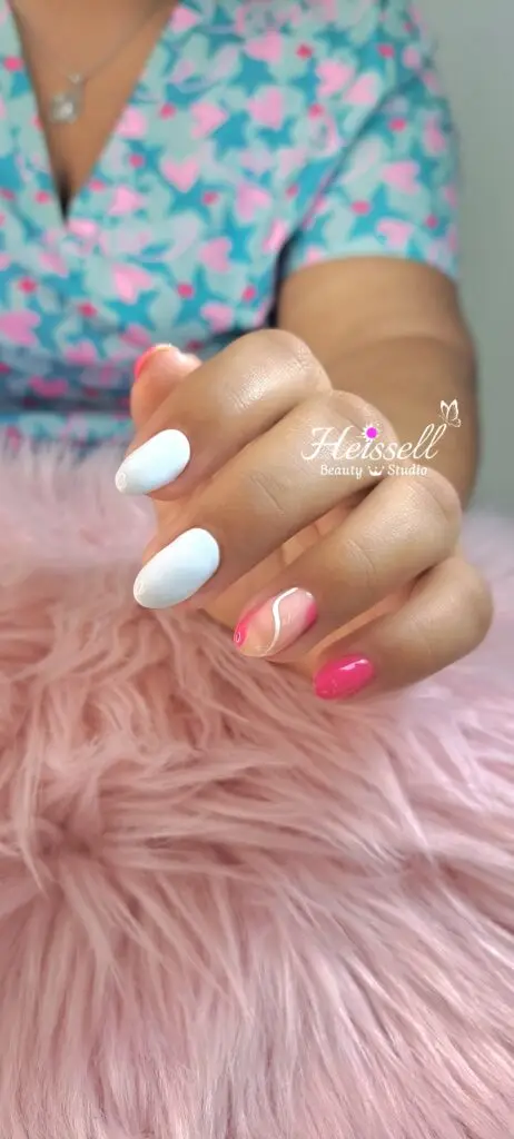 diseño blanco y rosa